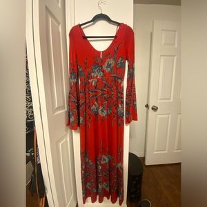 Free People Midnight Garden
Floral Maxi Dress - SIZE small